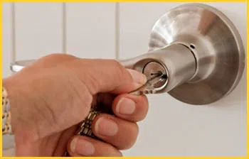 Exclusive Locksmith Service Austin, TX 512-380-1966 - 16-emergency-unlock